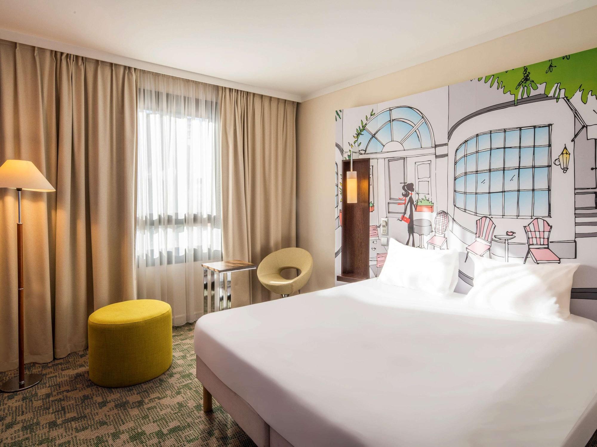 Ibis Styles Evry Courcouronnes Hotel And Events Exterior foto