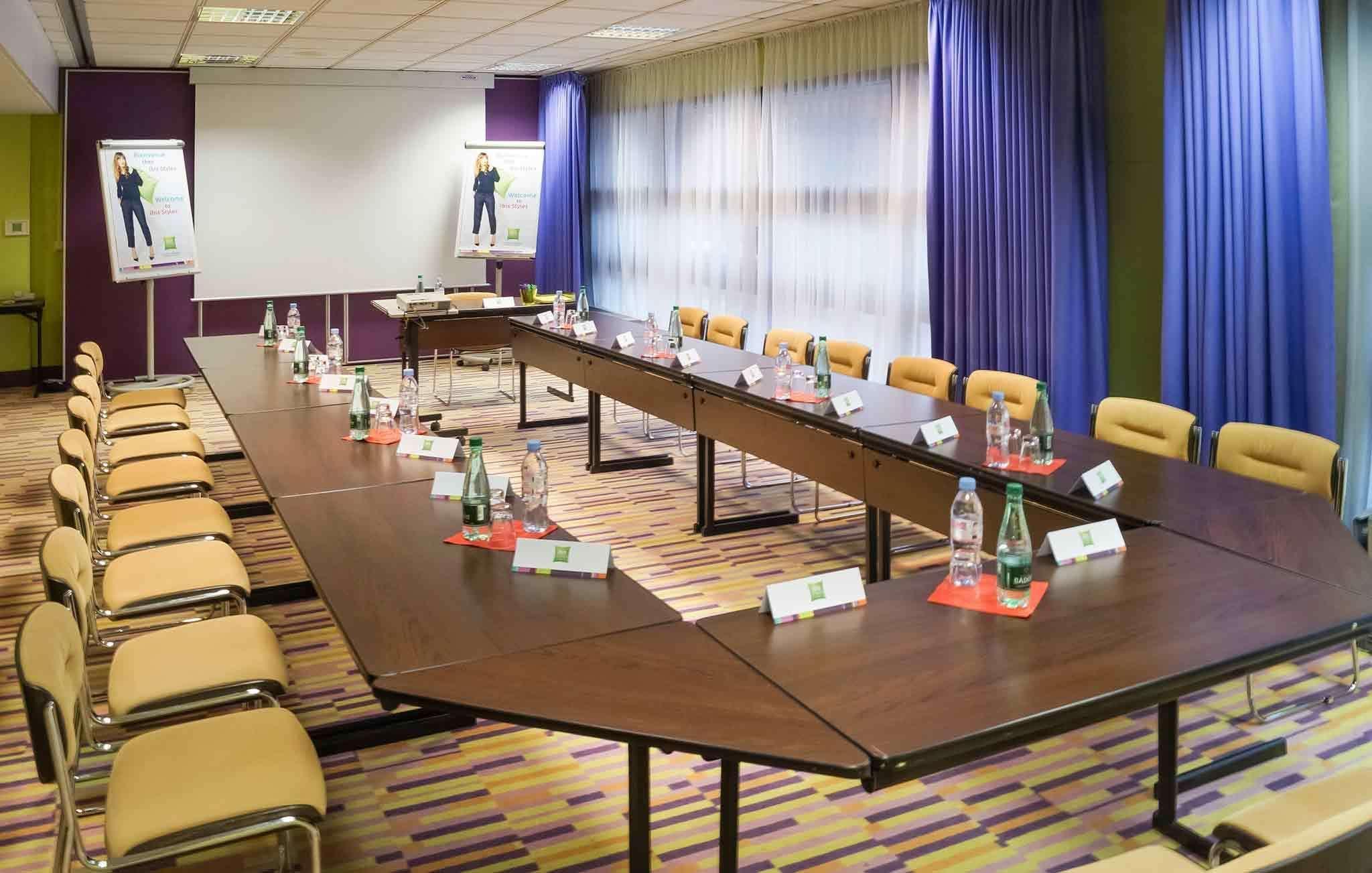 Ibis Styles Evry Courcouronnes Hotel And Events Exterior foto